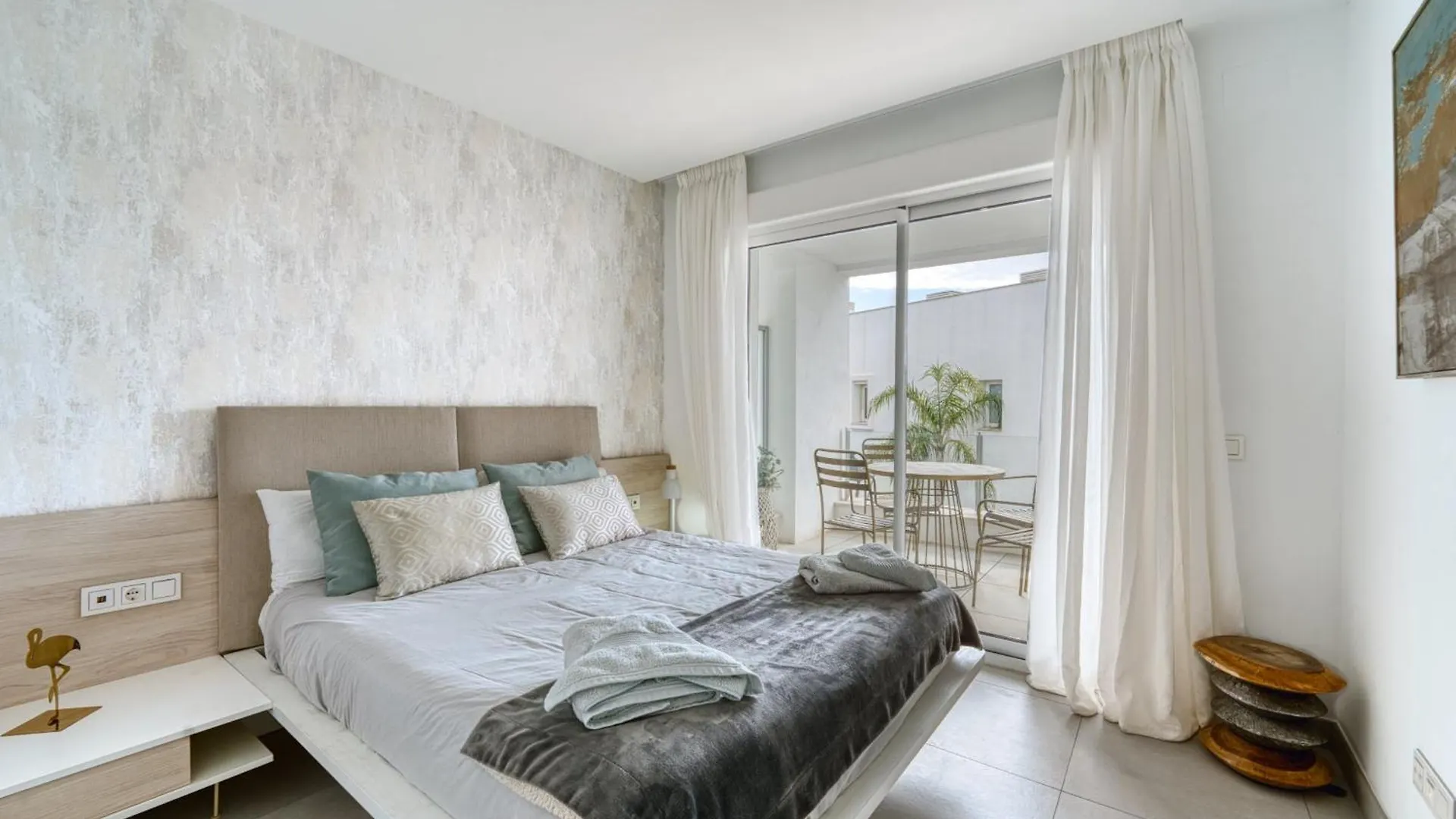 3105 Luxury Apartment With Terrace In Los Monteros Marbella